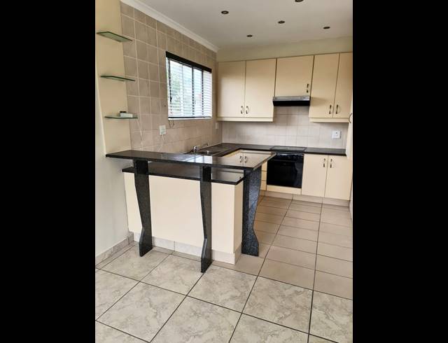 2 bed property to rent in ESSENWOOD